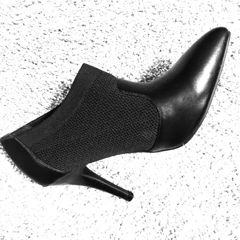 Vera Wang Mesh and Leather Bootie size 7
